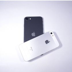 iPhone SE Unlocked With Warranty 