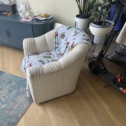 Free Set of 2 Bucket Armchairs