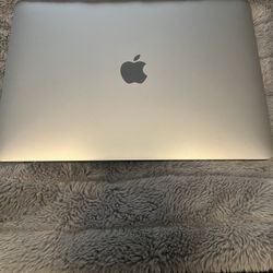 MacBook Pro (13-inch, M2) Please Read Description!