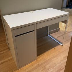 IKEA MICKE DESK