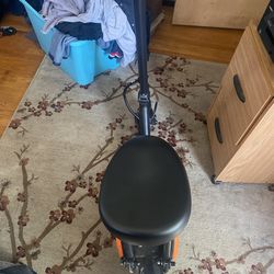 Electric scooter