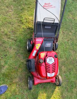 Self propelled lawn mower