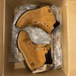 TIMBERLAND BOOTS