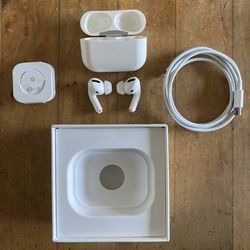 Apple Air Pod Wireless Headphones With Charger