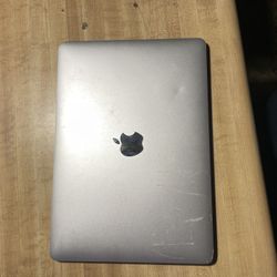 Macbook Air 2017 12in (For Parts)