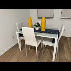 Small Dining Table & 4 Chairs 
