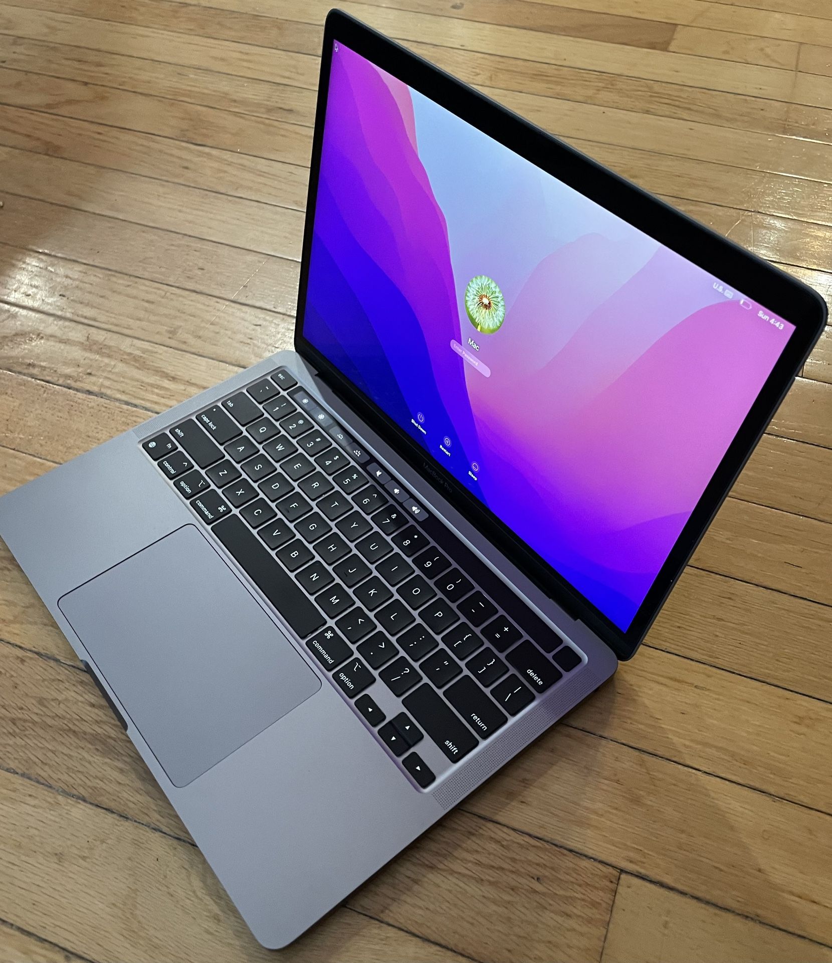 MacBook Pro 13inch 2020 i5