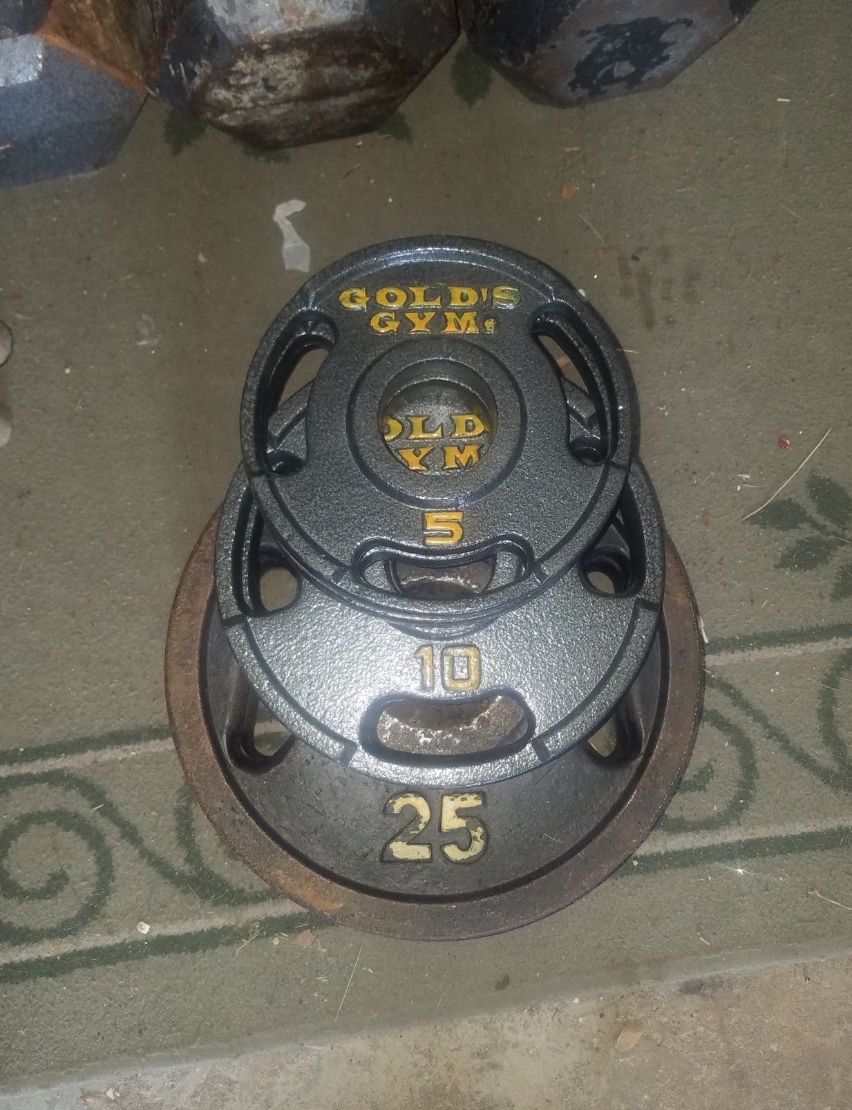 Gold's Gym Olympic barbell weights