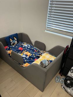 Gray Upholstered Toddler Floor Bed