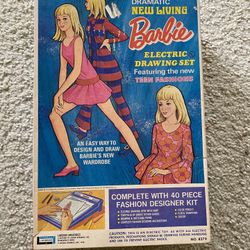 Vintage 1970 Barbie Electric Drawing Set