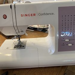 Singer Sewing machine 