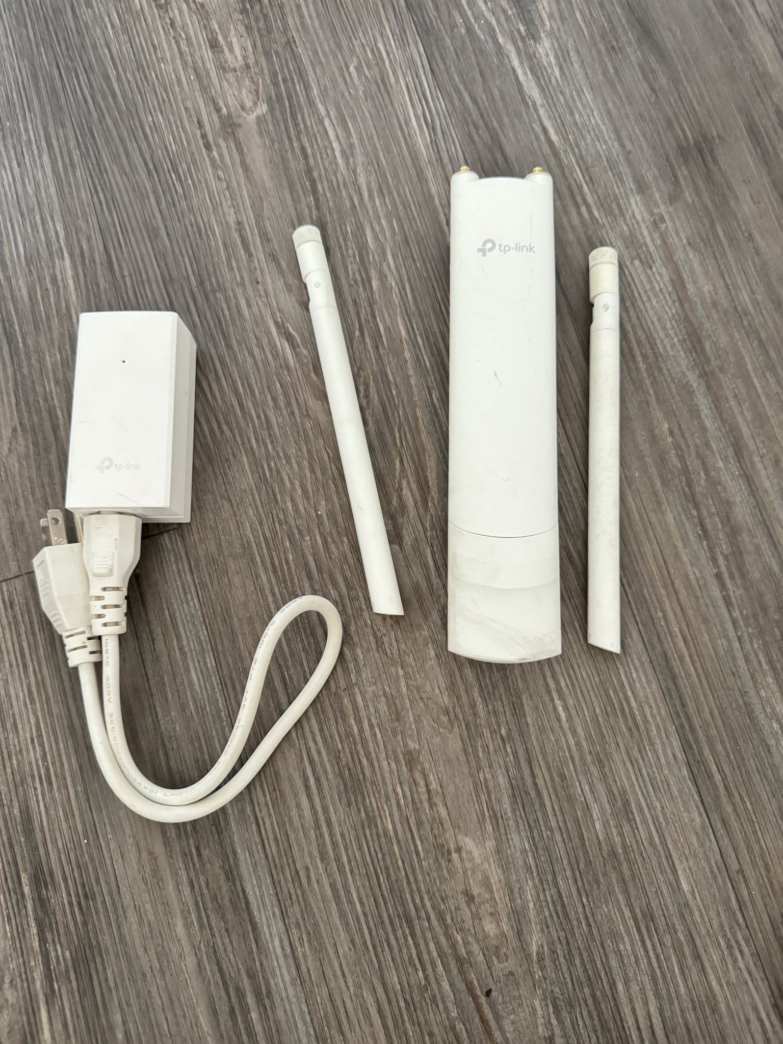 TP- Link Wireless Antenna Kit