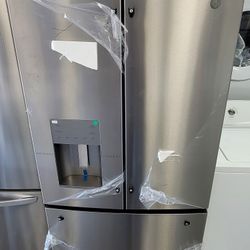 New GE 36W Stainless Steel French Door Refrigerator With Water 💧 And 🧊 Dispenser 