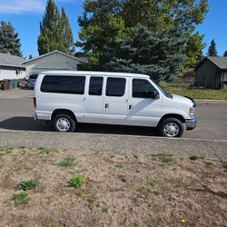 2011 Ford E-350