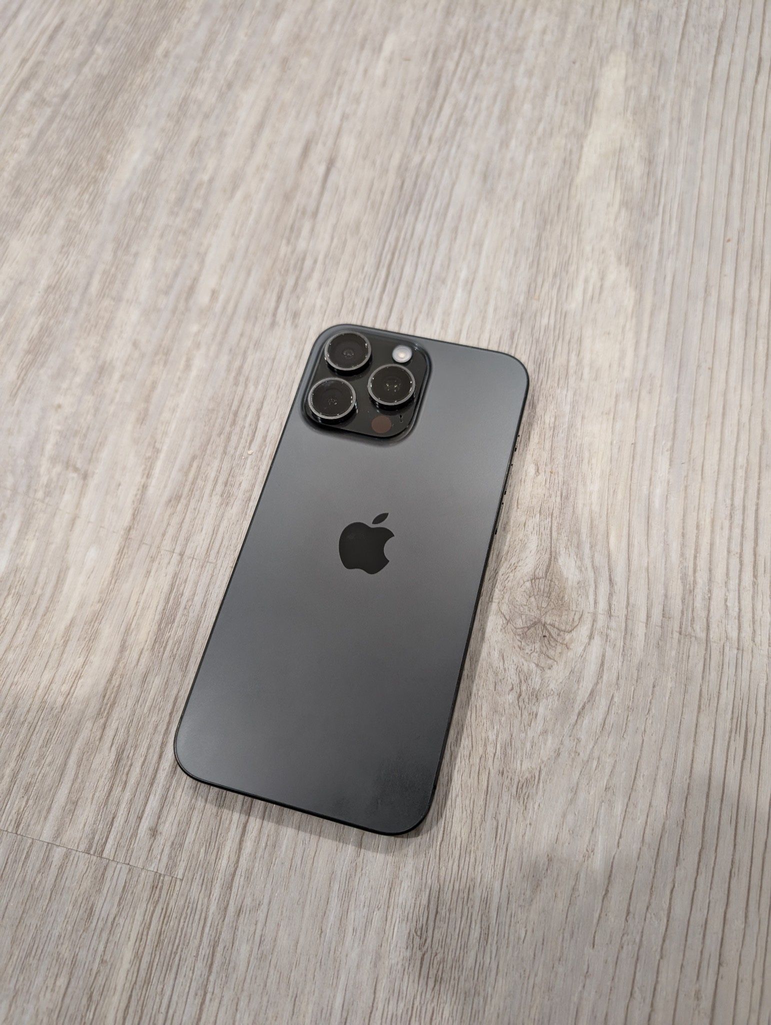 Apple Iphone 15 pro max 512GB Unlocked