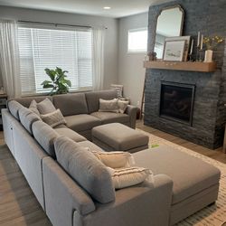 Gray Sectional Couch Sofa With Storage Ottoman Thomasville Langdon