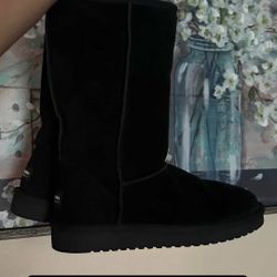 Size 7 Women Boots
