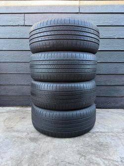 255/50/20. KHUMO