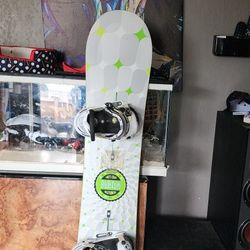 BURTON BLENDER SNOWBOARD EST 147cm 