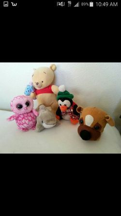 PLUSH TOYS LOT