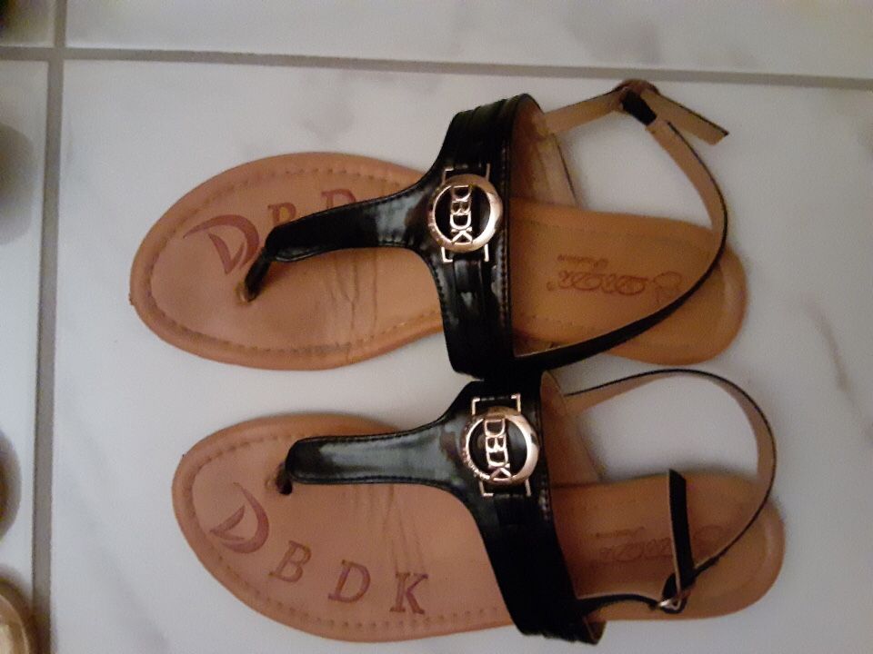 10 pair of shoes size 10 barely used