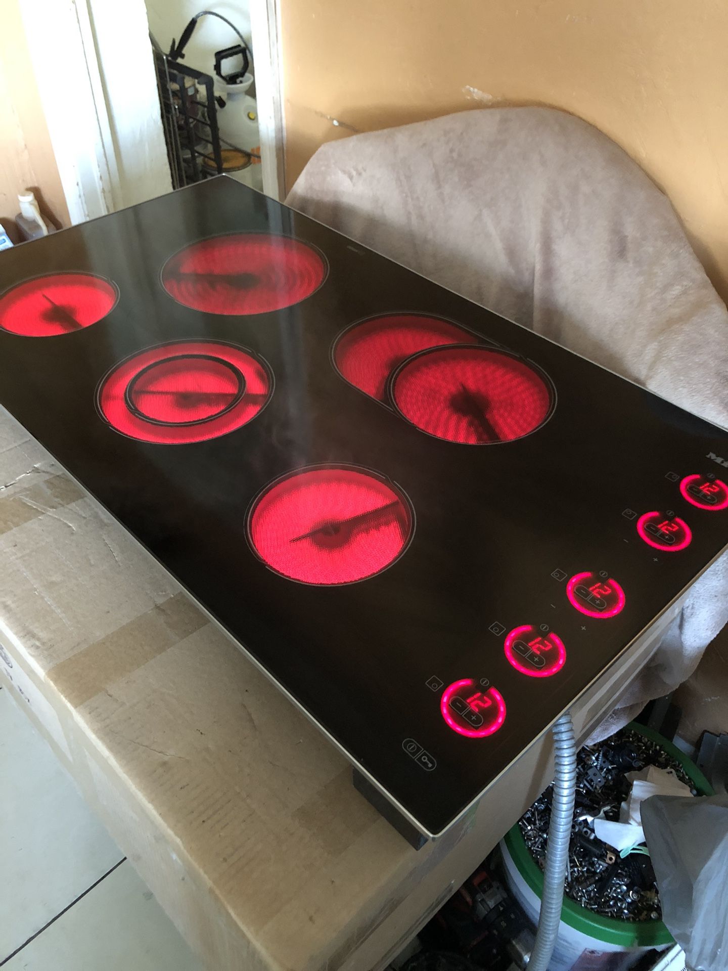 Miele Electric Cooktop 36” Inch for Sale in Miami Gardens, FL OfferUp
