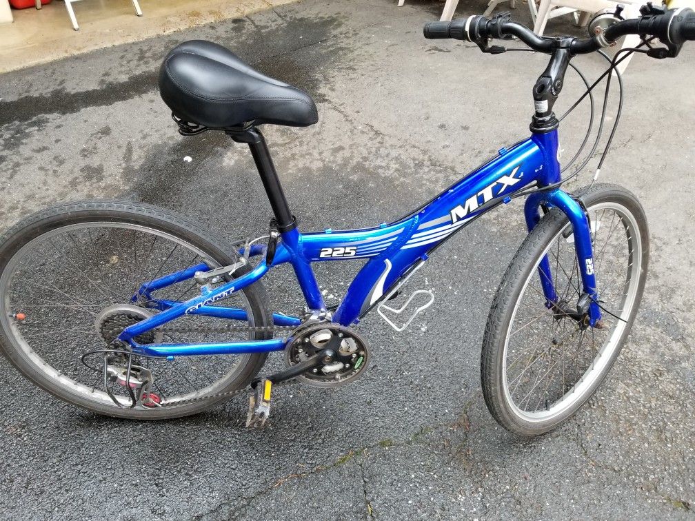 Giant MTX 24" wheels kids bike 80$