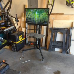 32" TV On Cart