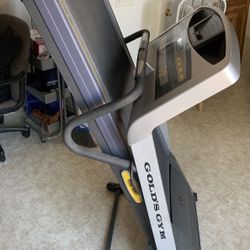 Treadmill Machine By Gold’s Gym