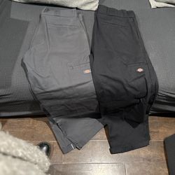 Dikies Black Gray Pants  32/30 Both  Shoes  8.5 
