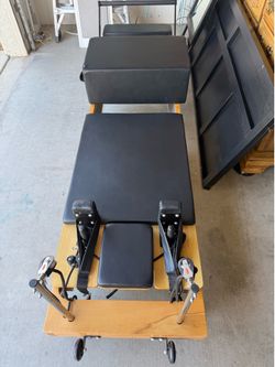Foldable Pilates Reformer Pro – Like New – Never Used
