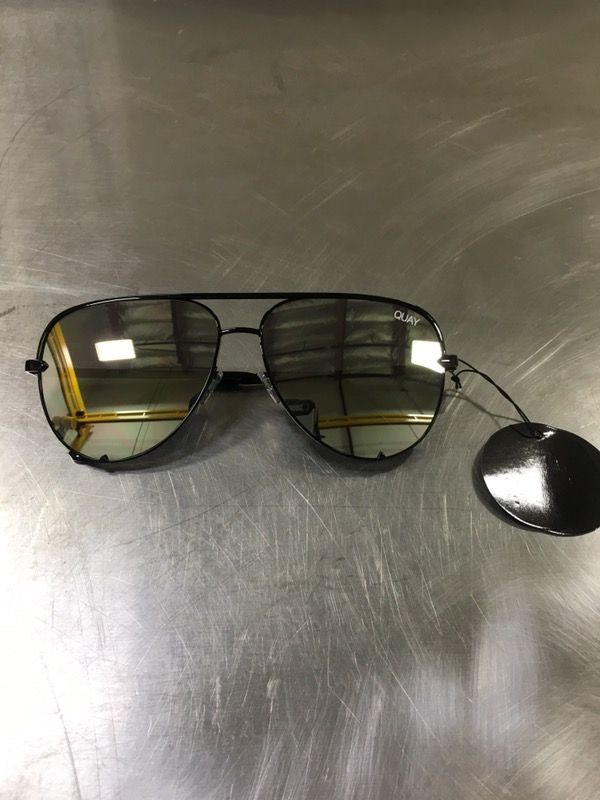 QUAY AUSTRALIA X DESI PERKINS HIGH KEY AVIATOR SUNGLASSES