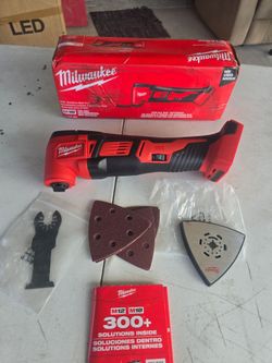 🔥$80 PRICE IS FIRM🔥 Milwaukee M18 18V Lithium-Ion Cordless Oscillating Multi-Tool (Tool-Only)