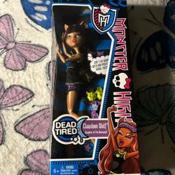 Clawdeen wolf monster high doll