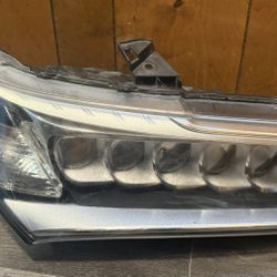2016 Acura MDX Right headlight 