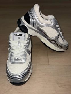 Chanel Wmns CC Logo Sneaker 'White Silver' size 37, (6.5)