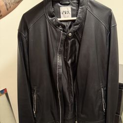 ZARA Men’s Black Leather Jacket L