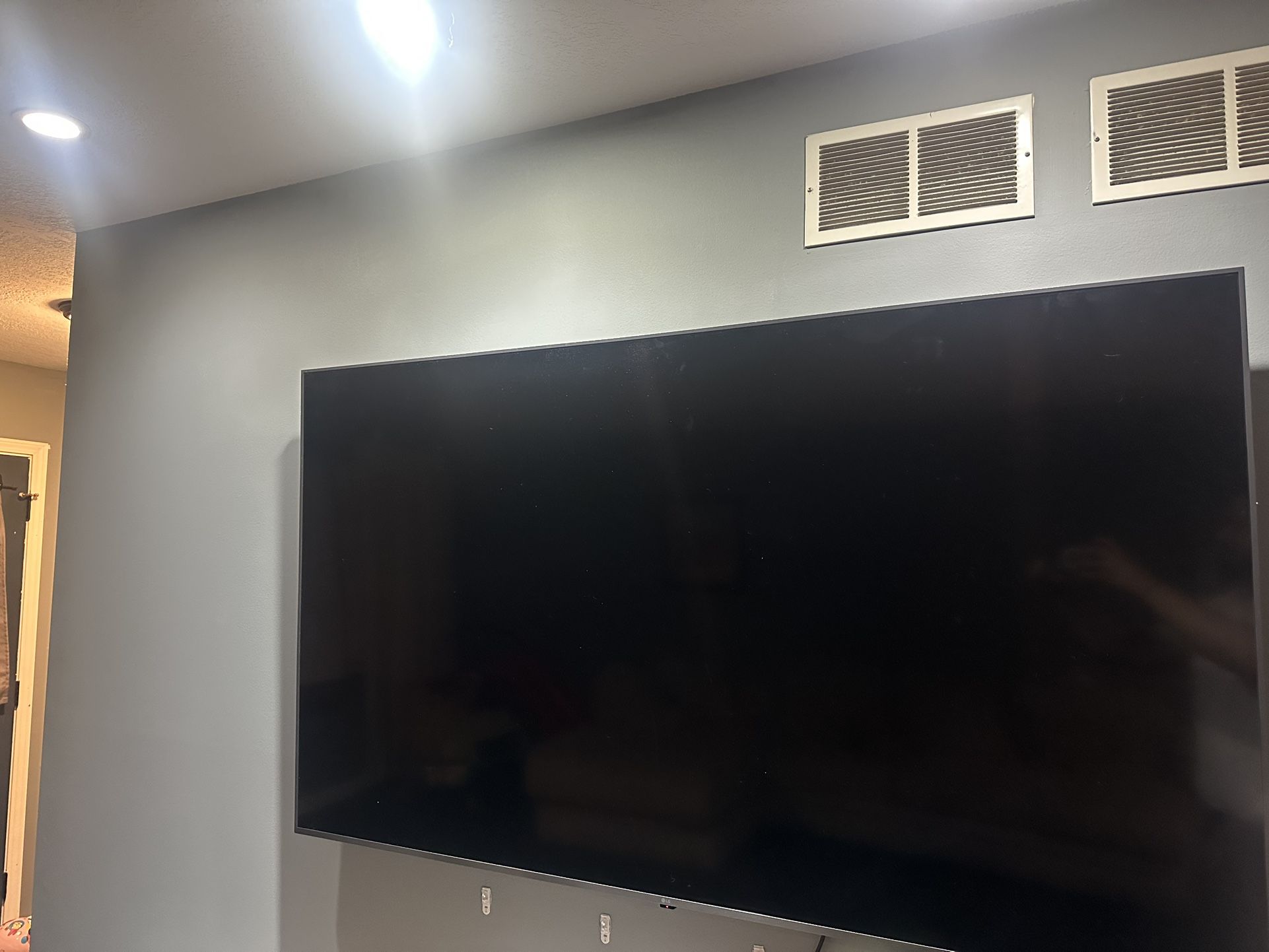 70 in LG TV