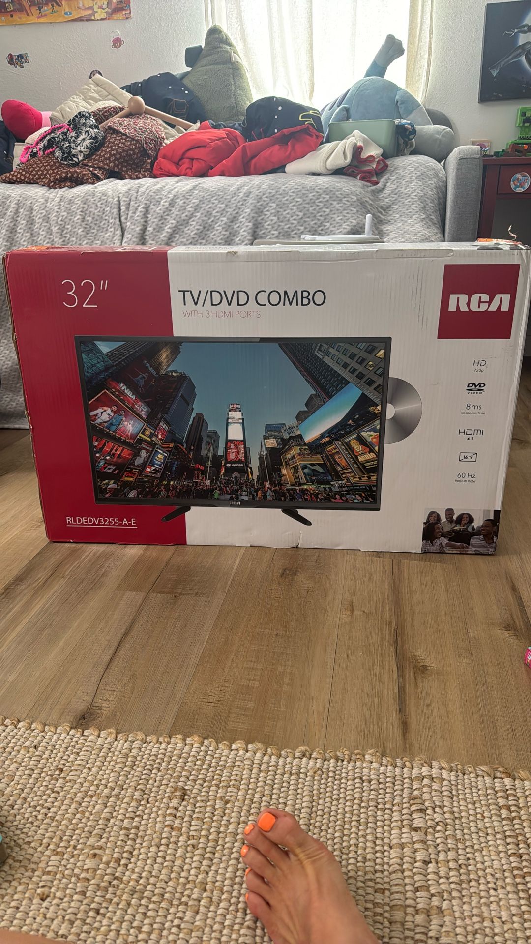 TV/DVD Combo 32” Screen Unopened