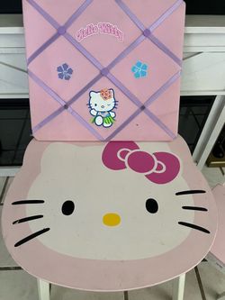 Hello kitty coffe table an chairs