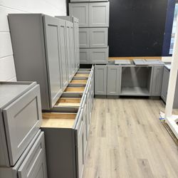 22 Piece Gray Shaker Kitchen Cabinets