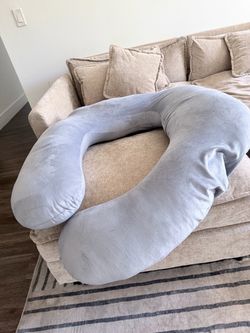 Pregnancy pillow