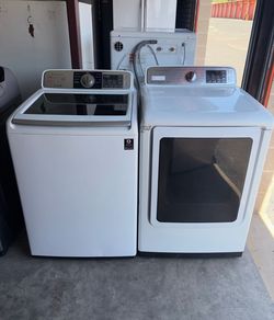 White Samsung Washer And Electric Dryer Matching Set
