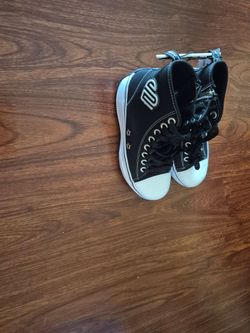 Shoes canvas youth size 3 brand new with tags