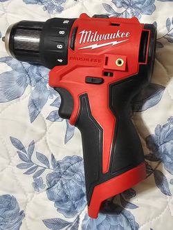 Milwaukee 3401-20 Brushless Cordless Drill Driver
