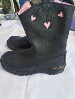 Girls boots size 3