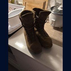 Combat Boots 8.5 Men’s
