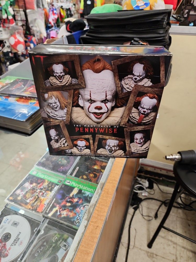 It Next Chapter Many Faces of Pennywise NECA 7" Figure Ultimate Deluxe Set