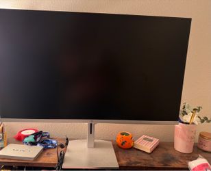 HP Desktop Monitor with Stand