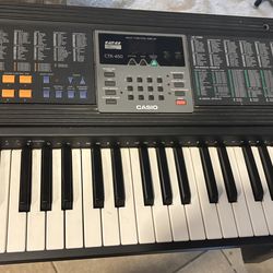 Casio CTK - 650 Keyboard  ( Piano) with stand